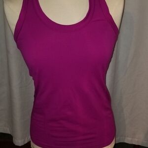 Athleta Momentum tank, vibrant fuchsia/orchid color